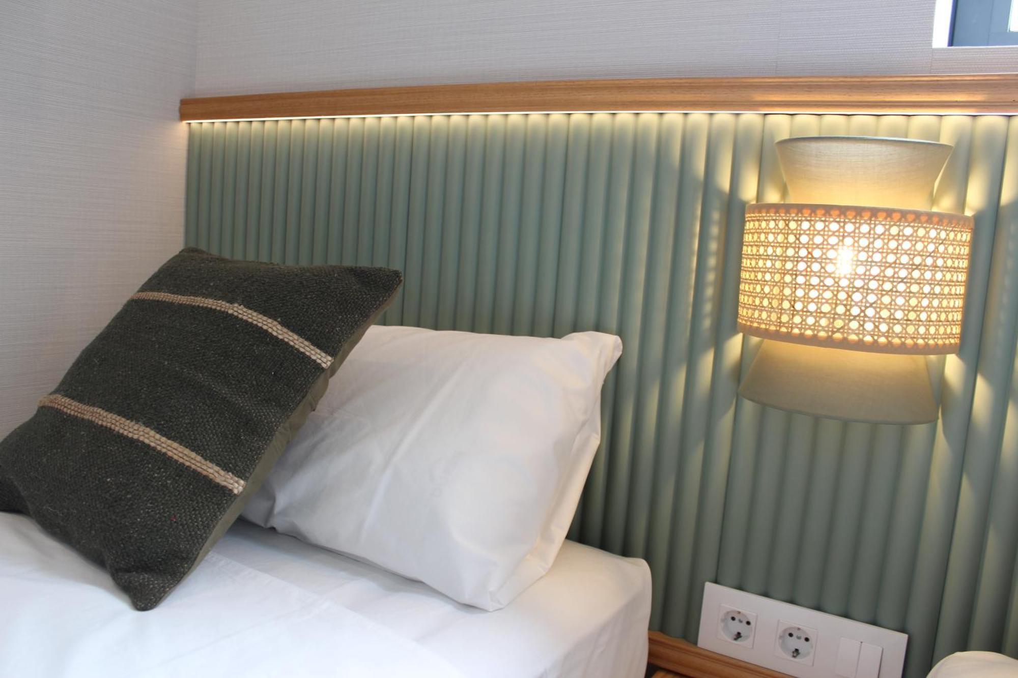 Promotur Suites - Ayora Valencia Exteriör bild